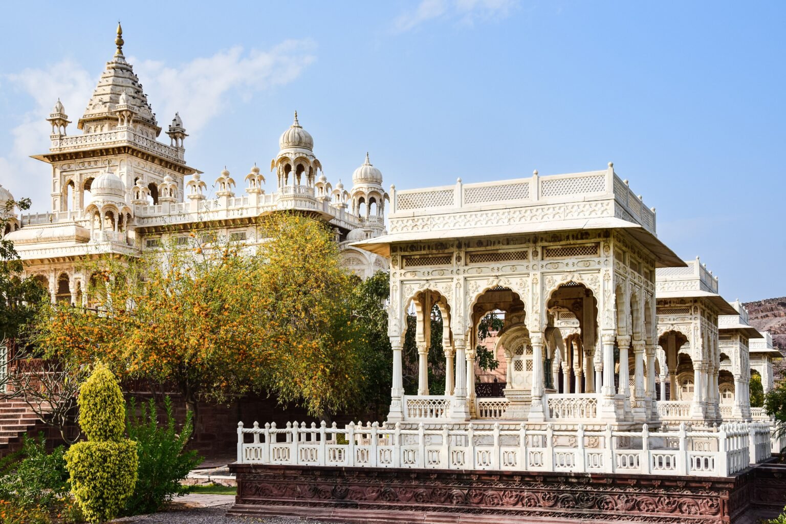 Explore the intricate architecture of Jaswant Thada in Jodhpur, India, with vibrant gardens and historical significance.